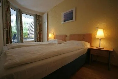 Topdomizil Checkpoint Plaza Apartment