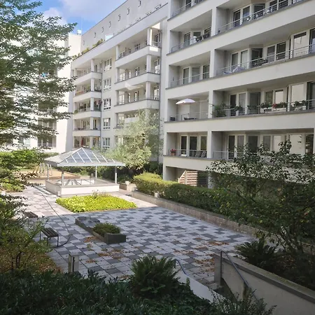 Topdomizil Checkpoint Plaza