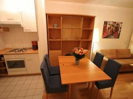 Topdomizil Checkpoint Plaza * Berlín